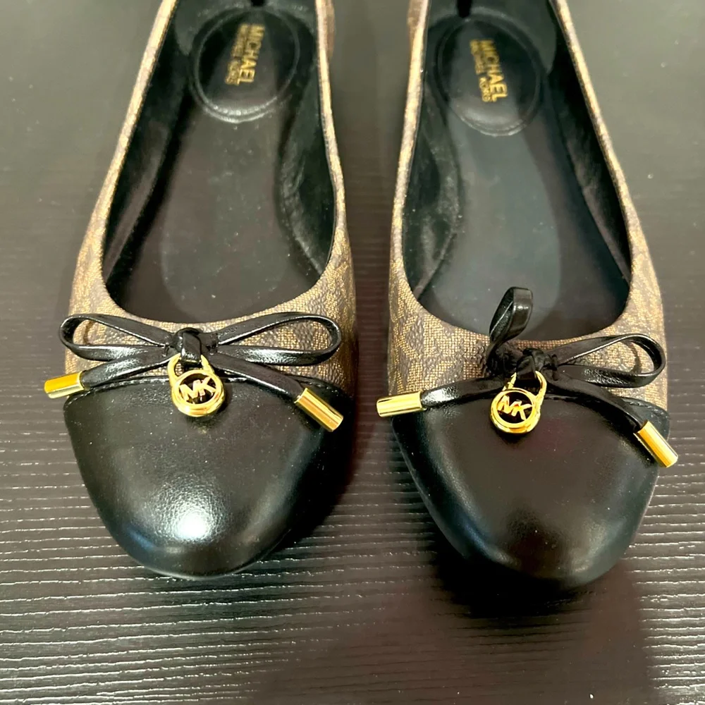𐙚⋆˚✿˖° Michael Kors Flat Shoes 𐙚⋆˚✿˖° - Picture 5 of 10